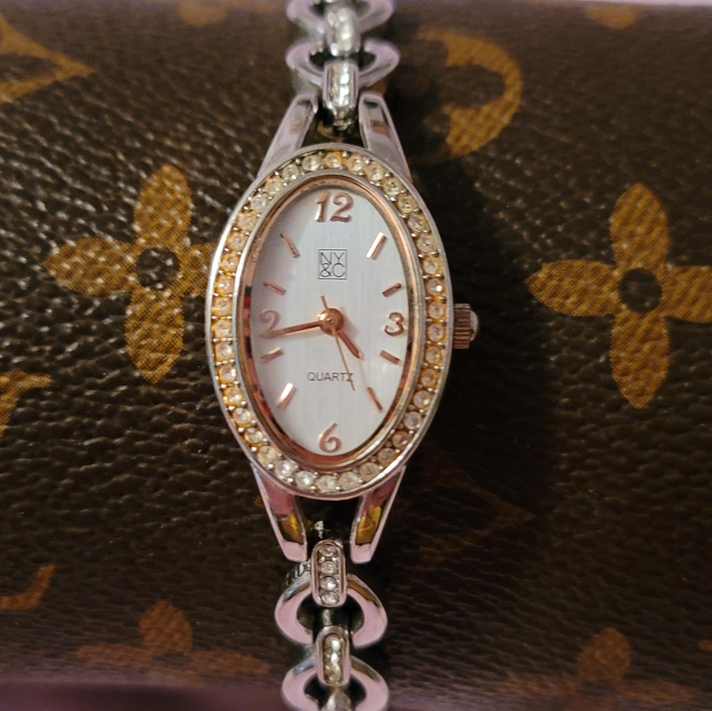 NY & Co Elegant Silver Women's Watch Canary Diamond Crystal Bezel Copper Numbers